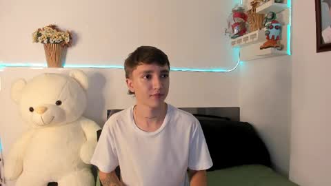 jero independent model online show from 04.08.26