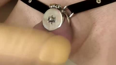 Snapshot of jerksissy32 chatting on 04.22.26 Sissy online show from 04.22.26