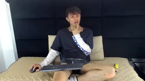 Jerom xx online show from 10.18.25