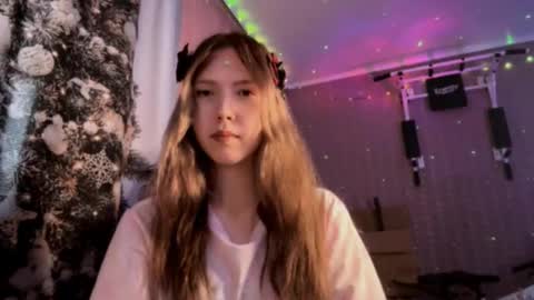 Snapshot of jerrienyhan chatting on 10.01.25 jerrienyhan online show from 10.01.25