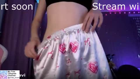 Snapshot of jerrienyhan chatting on 11.01.25 jerrienyhan online show from 11.01.25