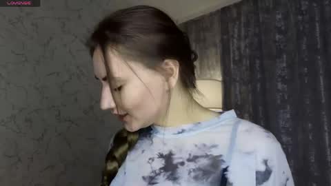 Snapshot of jerrimeyer chatting on 05.28.26 Lily online show from 05.28.26
