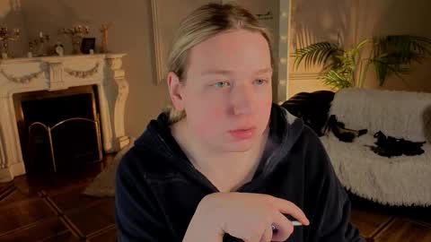 Snapshot of jes_solar chatting on 02.01.26 jes_solar online show from 02.01.26