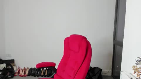 Snapshot of jesicacoper chatting on 02.17.26 MistressJesicaCoper online show from 02.17.26