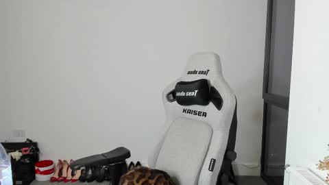 Snapshot of jesicacoper chatting on 03.05.26 MistressJesicaCoper online show from 03.05.26