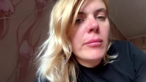 Snapshot of jeslynomert chatting on 10.10.25 JeslyNomert online show from 10.10.25