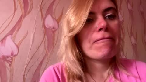 Snapshot of jeslynomert chatting on 10.12.25 JeslyNomert online show from 10.12.25