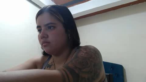 Snapshot of jess_beaut chatting on 11.05.25 jess_beaut online show from 11.05.25