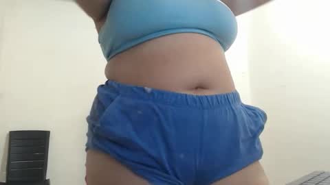 Snapshot of jess_beauty chatting on 10.22.25 jess beauty online show from 10.22.25