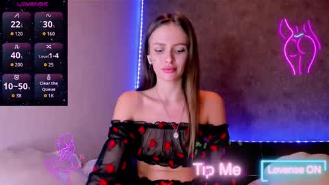 Snapshot of jess_kahawaty chatting on 10.13.25 Jess online show from 10.13.25