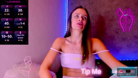 Snapshot of jess_kahawaty chatting on 10.18.25 Jess online show from 10.18.25