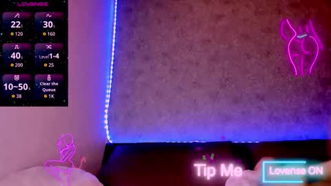 Snapshot of jess_kahawaty chatting on 10.22.25 Jess online show from 10.22.25