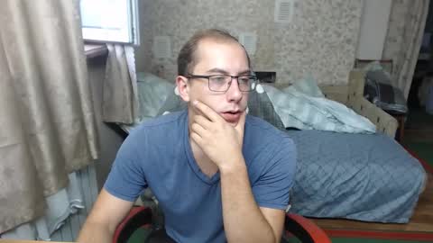 Snapshot of jess_nest chatting on 09.24.25 Jess online show from 09.24.25