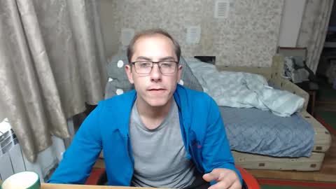 Snapshot of jess_nest chatting on 09.26.25 Jess online show from 09.26.25