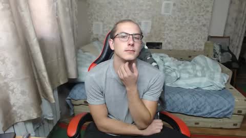 Snapshot of jess_nest chatting on 09.27.25 Jess online show from 09.27.25