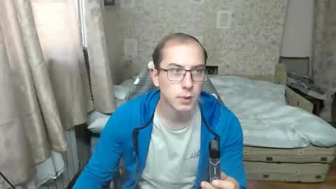 Snapshot of jess_nest chatting on 10.07.25 Jess online show from 10.07.25