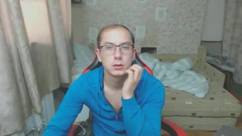 Snapshot of jess_nest chatting on 10.08.25 Jess online show from 10.08.25