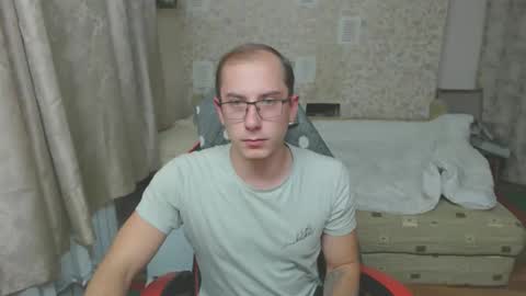 Snapshot of jess_nest chatting on 10.08.25 Jess online show from 10.08.25