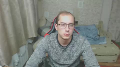 Snapshot of jess_nest chatting on 10.21.25 Jess online show from 10.21.25