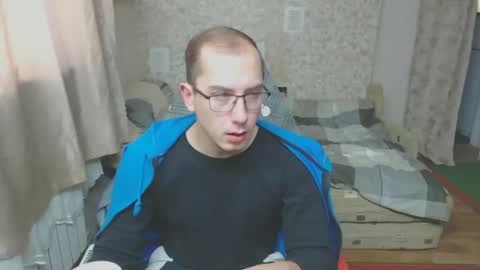 Snapshot of jess_nest chatting on 11.03.25 Jess online show from 11.03.25