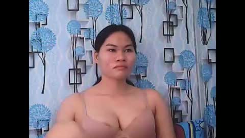 Snapshot of jessa_21 chatting on 04.25.26 jessa_21 online show from 04.25.26