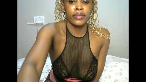 Snapshot of jessajoyy chatting on 10.02.25 jessajoyy online show from 10.02.25