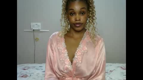 Snapshot of jessajoyy chatting on 10.04.25 jessajoyy online show from 10.04.25