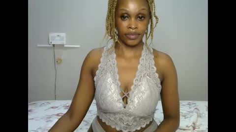 Snapshot of jessajoyy chatting on 10.25.25 jessajoyy online show from 10.25.25