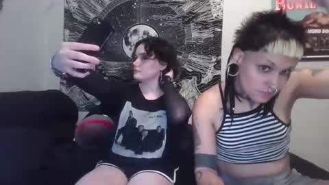 Jess and Pup online show from 09.14.25