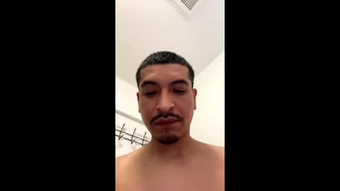 Snapshot of jesselopezcali chatting on 02.02.25 Hungjessy online show from 02.02.25