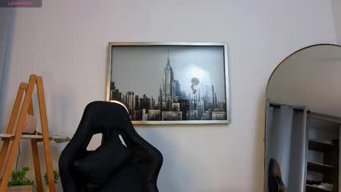 Snapshot of jessey_adams chatting on 11.07.25 bella adams online show from 11.07.25