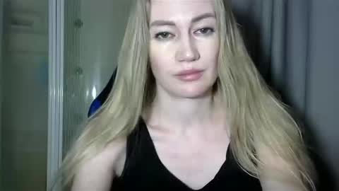 Snapshot of jessfox1 chatting on 01.07.25 JessFox1 online show from 01.07.25