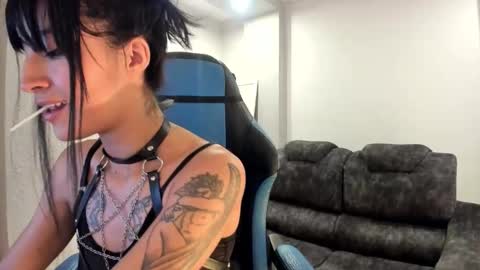 jessi_lemus online show from 11.24.25