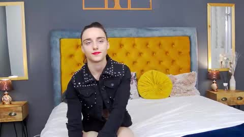 Jessica White online show from 09.18.25