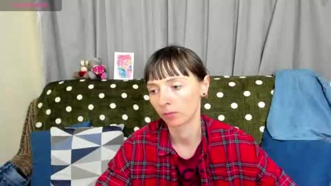 Snapshot of jessicaforris chatting on 07.14.26 jessicaforris online show from 07.14.26