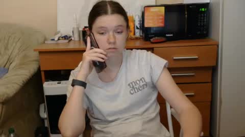 Snapshot of jessicaholland1 chatting on 07.14.26 jessicaholland1 online show from 07.14.26