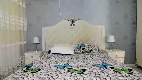 single mommy online show from 10.19.25