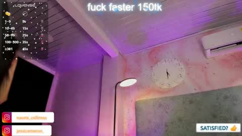 Snapshot of jessicameron chatting on 10.11.25 JESSI AND NAOMI online show from 10.11.25