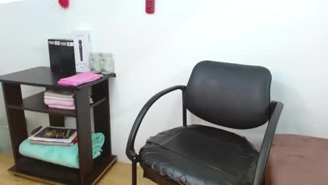 Snapshot of jessicarabbit4 chatting on 01.27.25 jessicarabbit4 online show from 01.27.25