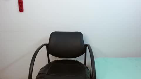 Snapshot of jessicarabbit4 chatting on 02.05.25 jessicarabbit4 online show from 02.05.25