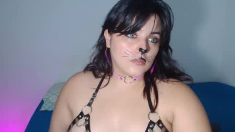 Snapshot of jessicared18 chatting on 11.01.25 jessicared18 online show from 11.01.25