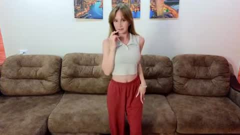 Snapshot of jessicavernes chatting on 07.07.26 Hi my names Jessica online show from 07.07.26