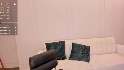 Snapshot of jessicawilliams1 chatting on 01.24.25 JESS online show from 01.24.25