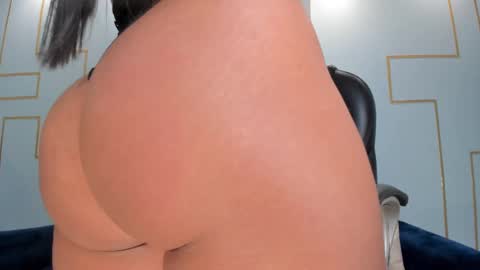 Snapshot of jessicawilliams1 chatting on 03.08.25 JESS online show from 03.08.25