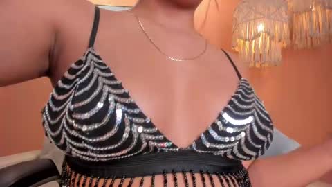 Snapshot of jessicawilliams1 chatting on 03.10.25 JESS online show from 03.10.25