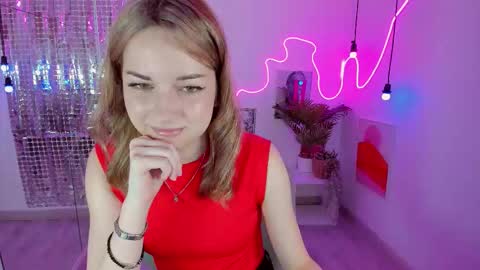 Snapshot of jessie_cuti chatting on 10.16.25 Jessie online show from 10.16.25