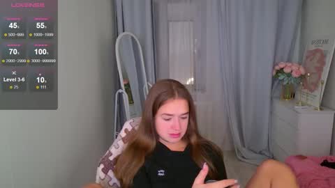 Snapshot of jessiestarz chatting on 11.13.25 Jessi online show from 11.13.25