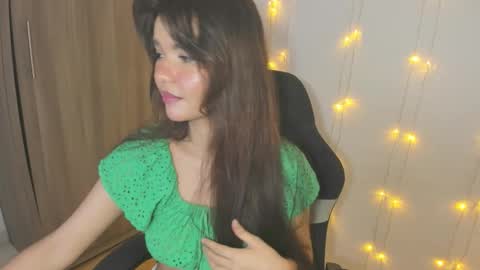 Jessi  online show from 10.23.25