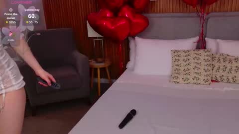 Snapshot of jessijull chatting on 02.09.26 Jesse online show from 02.09.26