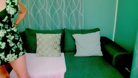 Snapshot of jessy_curt chatting on 10.25.25 jessy curt online show from 10.25.25